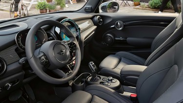 КАБІНA ПРЕМІУМ КЛАСУ.