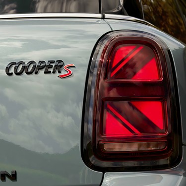 ЗАДНІ ЛІХТАРІ UNION JACK.