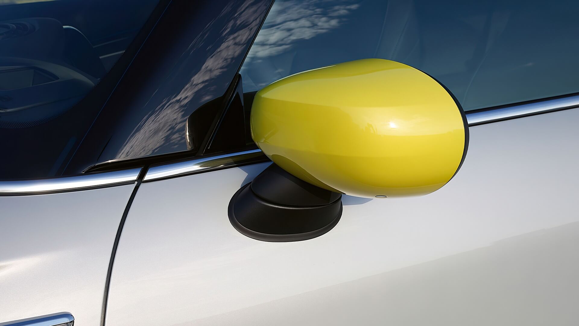 ЖОВТІ АКЦЕНТИ MINI ENERGETIC.