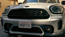 НОВИЙ ДИЗАЙН РЕШІТКИ РАДІАТОРА.